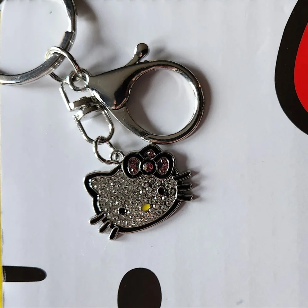 🌟  Hello Kitty Rhinestone key chain - Picture 2 of 2